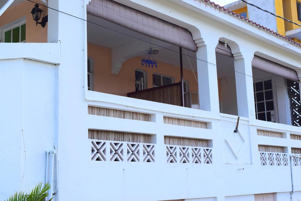 Mauri Holidays 'Budgeted Apartment' La Gaulette Bilik gambar